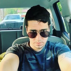 Meet your Posher, Arnoldo